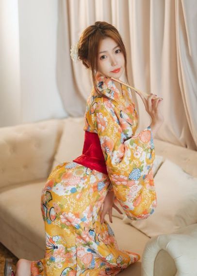 年轻的丝袜老师