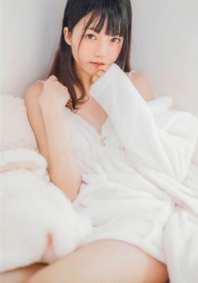 颜之月